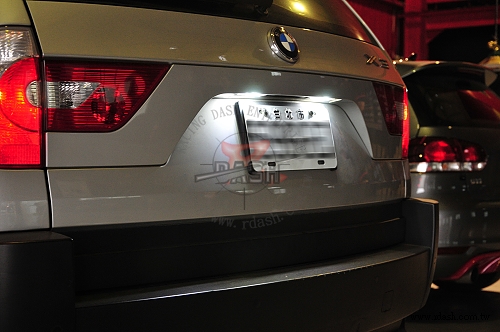 BMW LEDライセンス灯 X3 E83