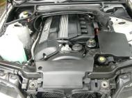 H.13　BMW　320i-2.2