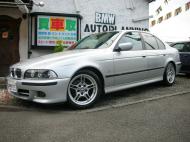 H.12 BMW 525i Mスポーツ